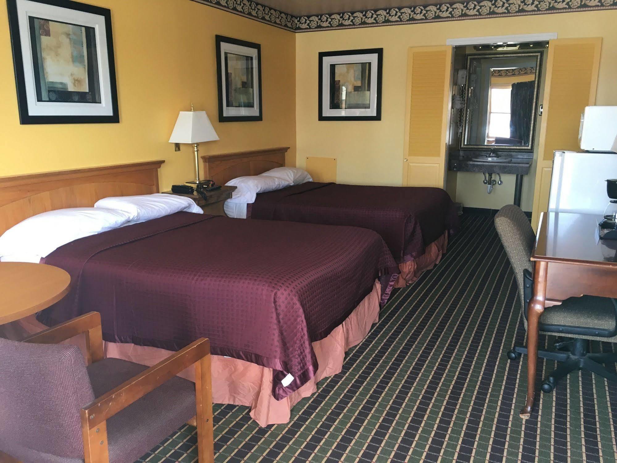 Norwalk Inn מראה חיצוני תמונה