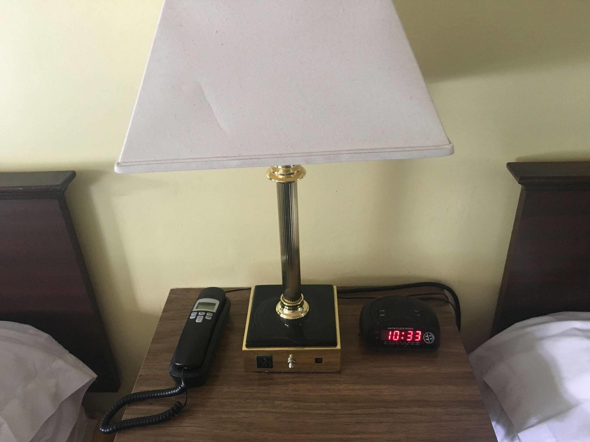 Norwalk Inn מראה חיצוני תמונה